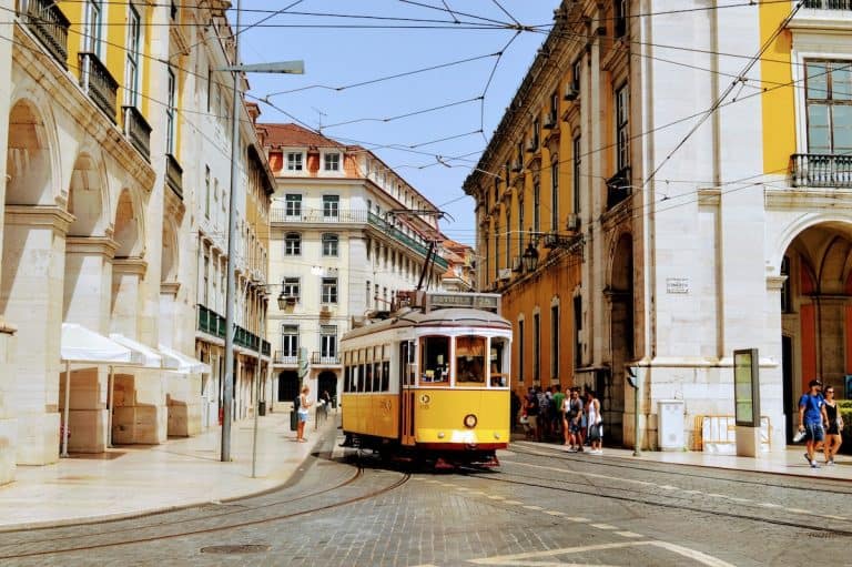 One Day in Lisbon, Your Travel Guide to the Perfect Day